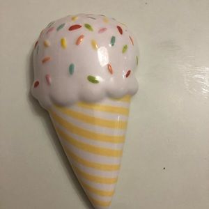 Mini ice cream cone attachment HTF